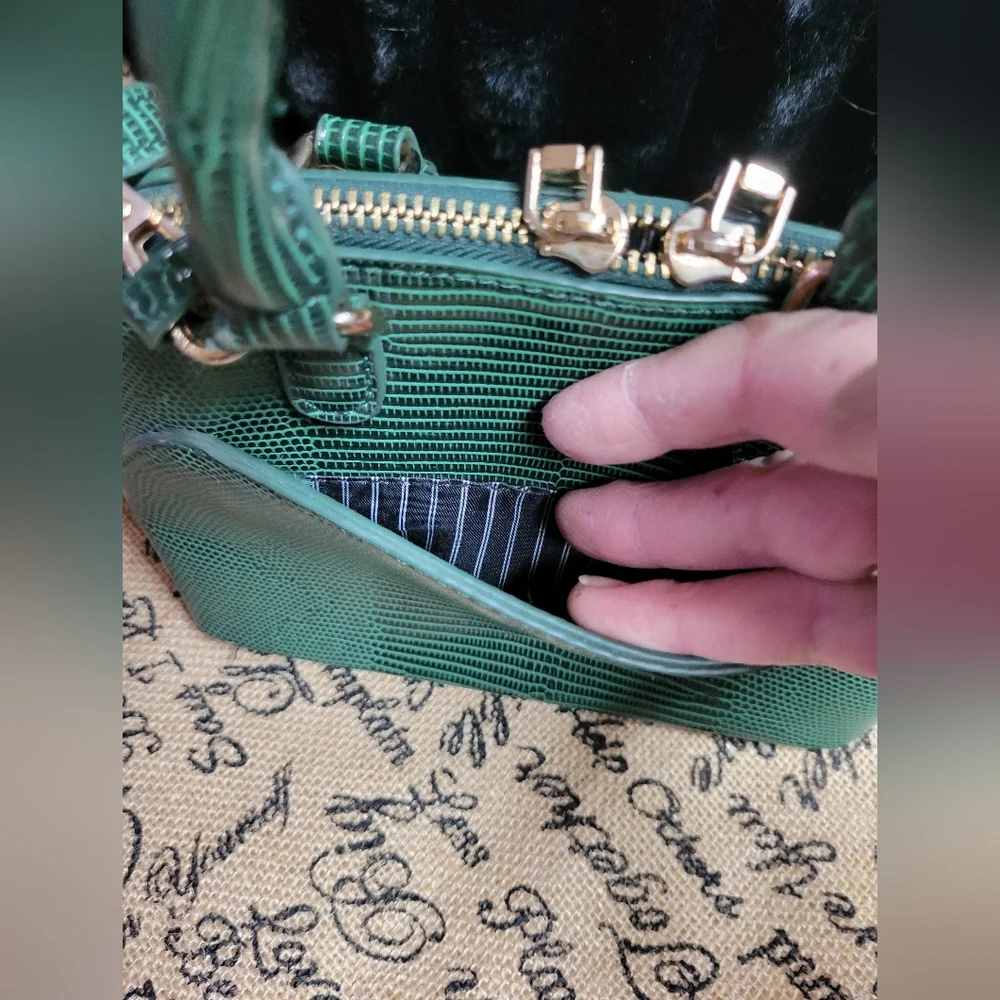 Madison west faux  snakeskin crossbody bag-green - Picture 6 of 11